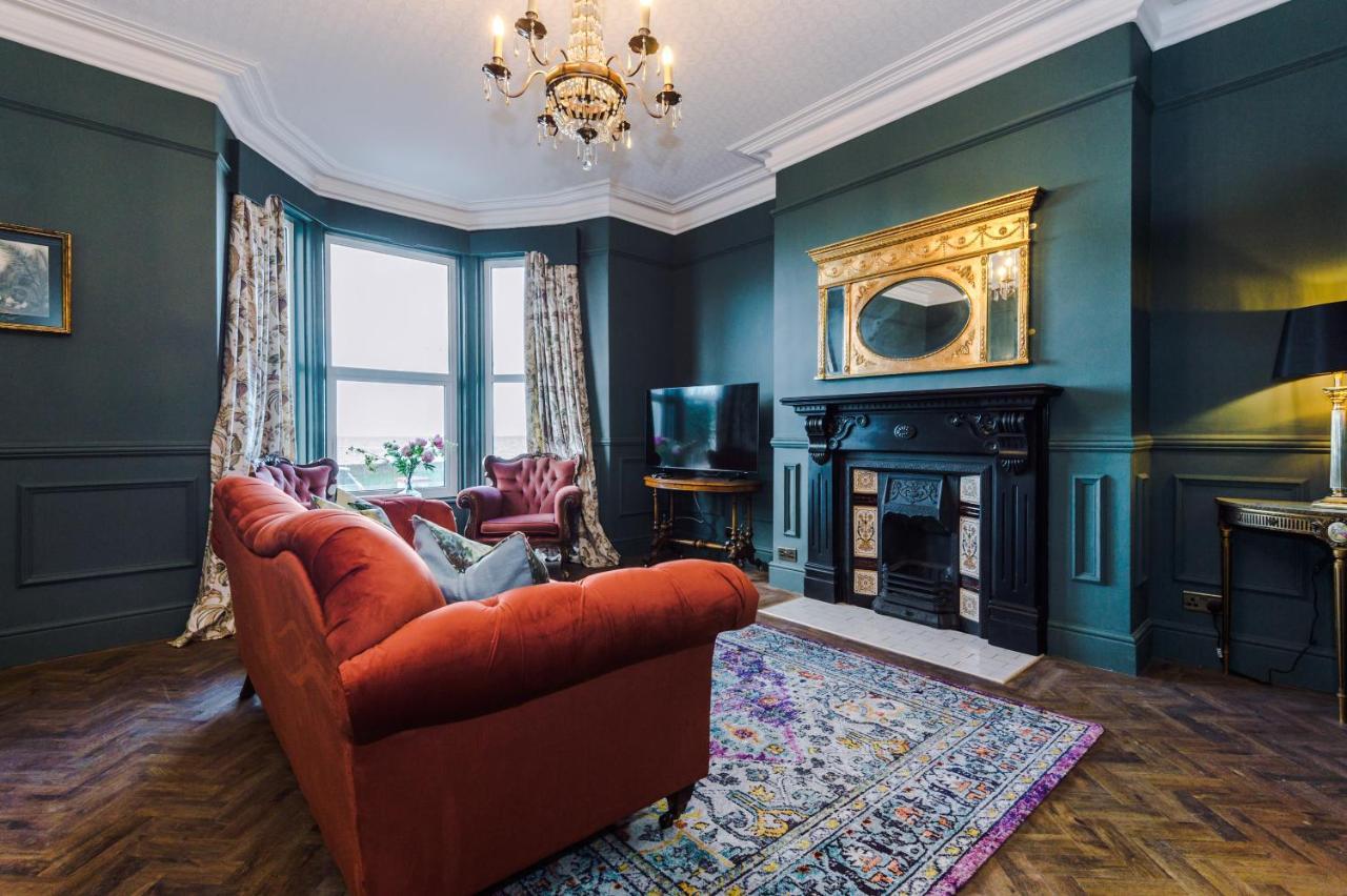 Russell Court By Orenda-Luxe Llandudno Bagian luar foto