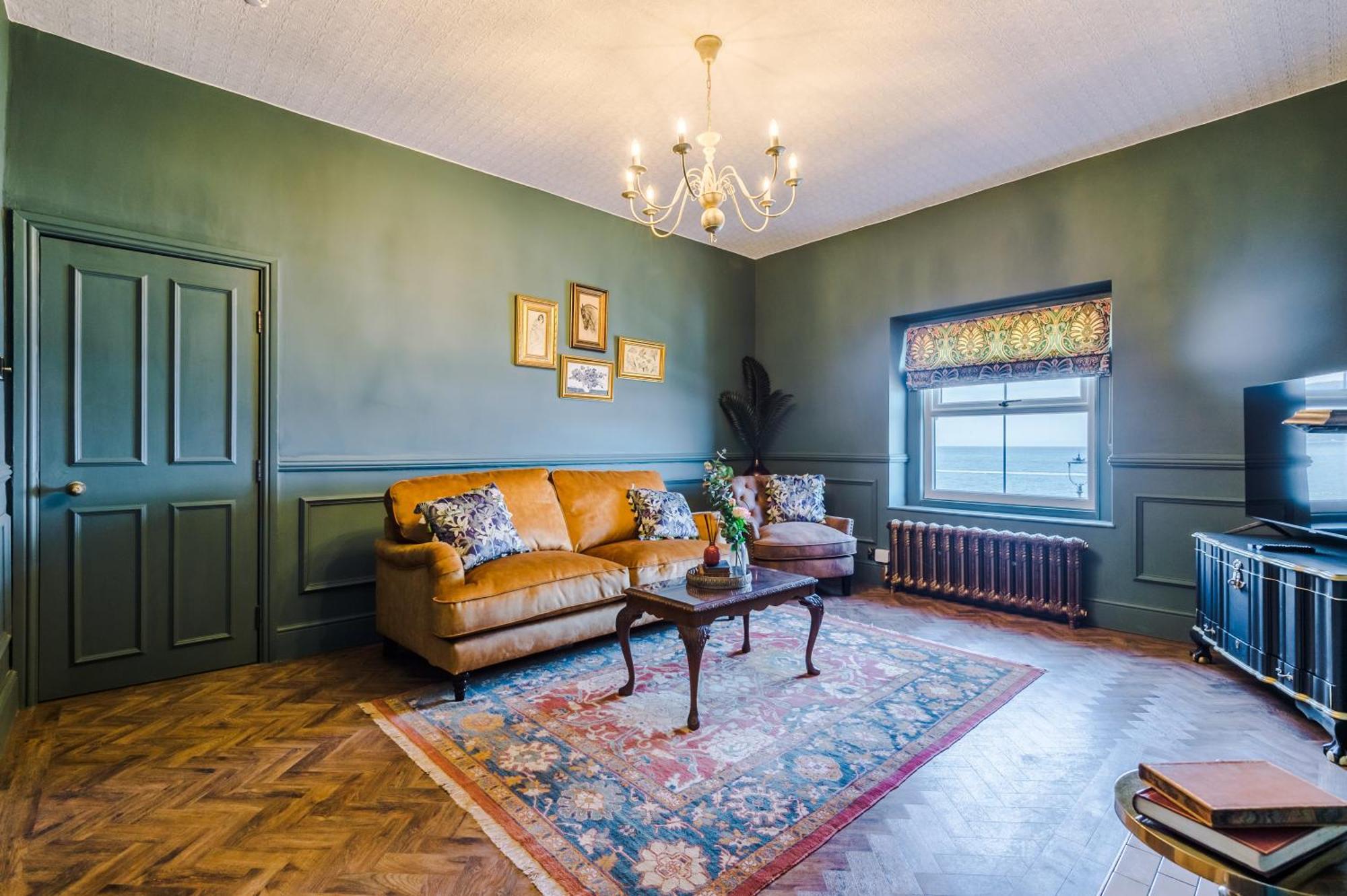 Russell Court By Orenda-Luxe Llandudno Bagian luar foto