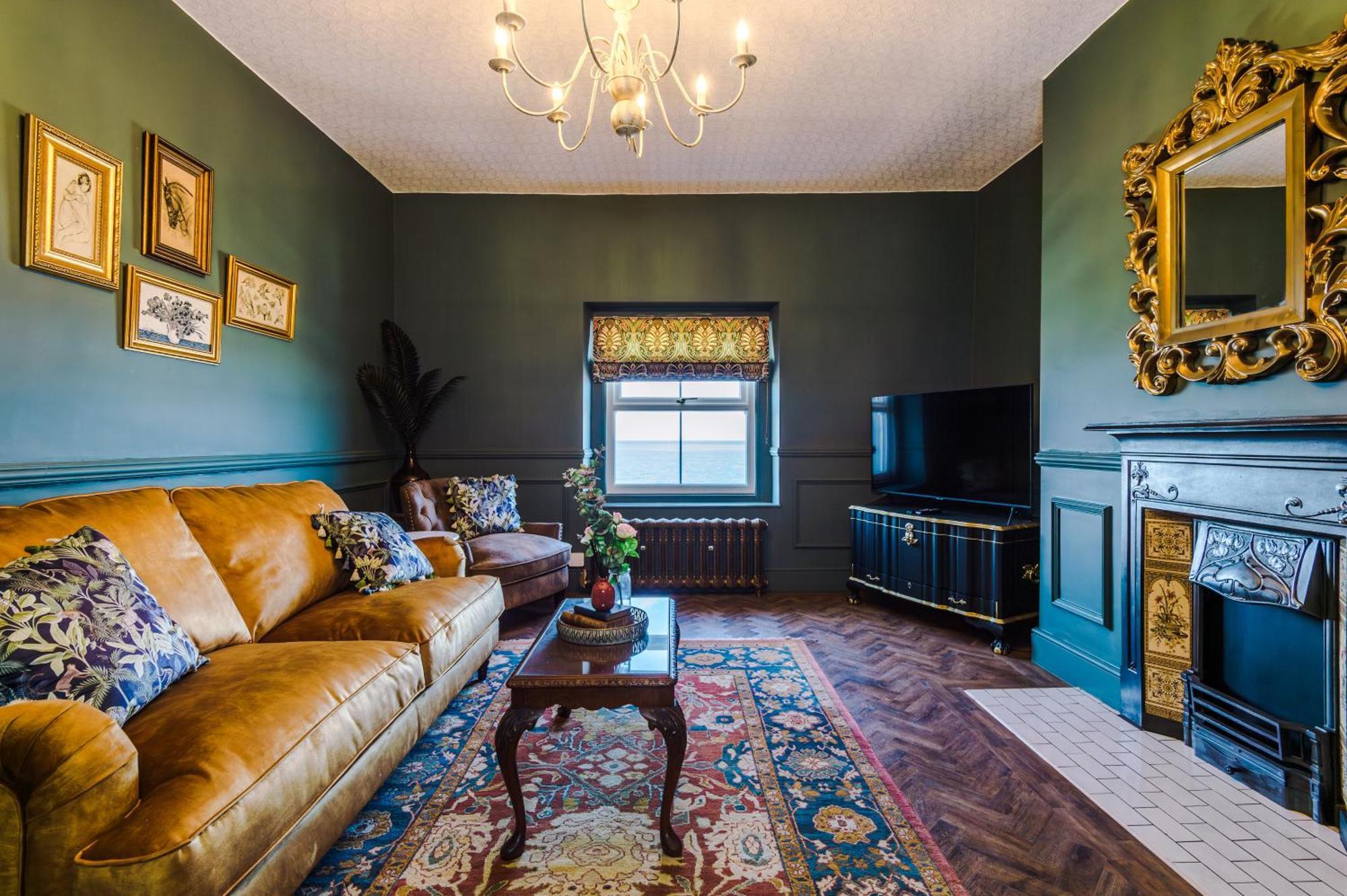 Russell Court By Orenda-Luxe Llandudno Bagian luar foto
