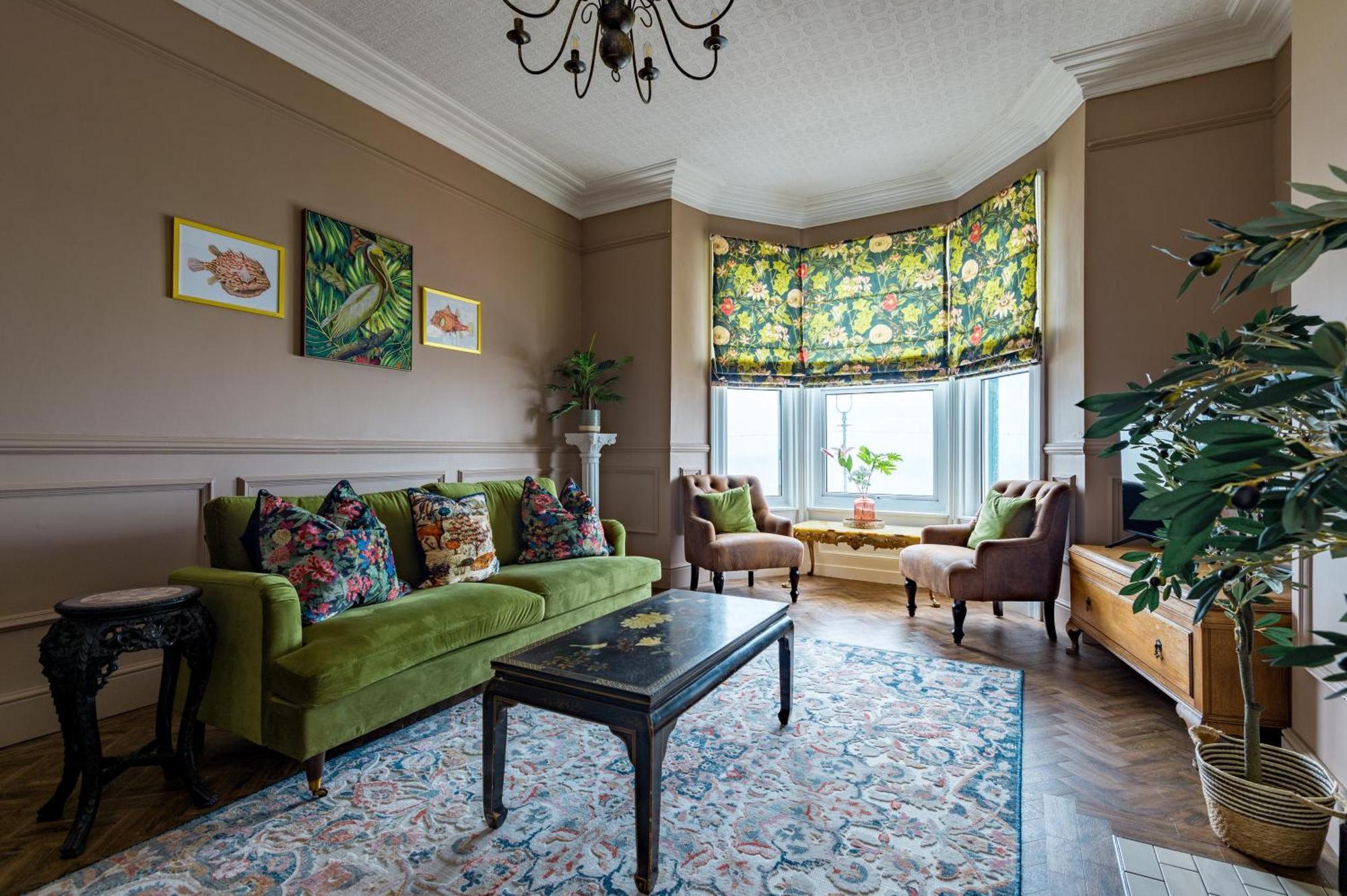 Russell Court By Orenda-Luxe Llandudno Bagian luar foto