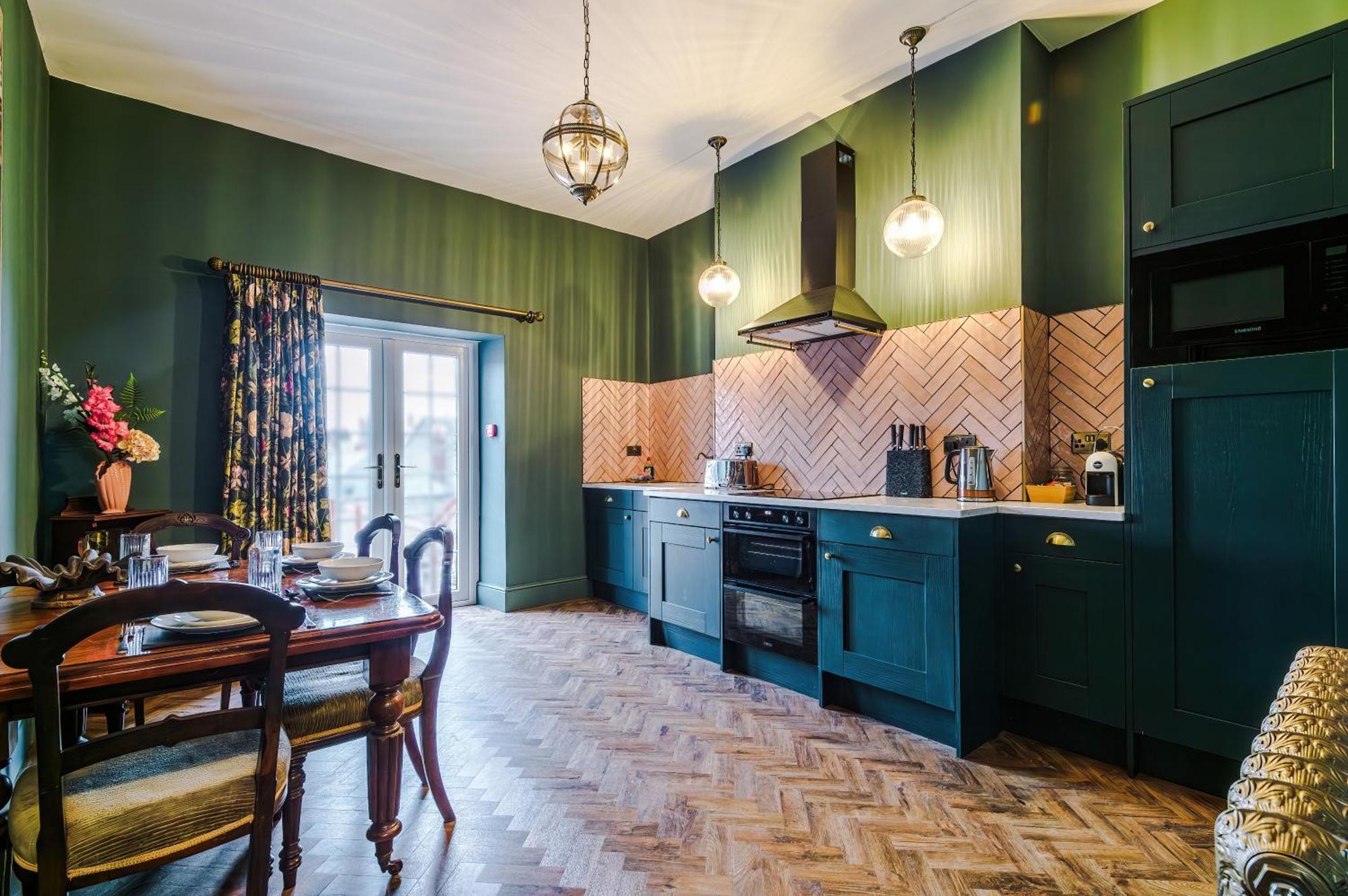 Russell Court By Orenda-Luxe Llandudno Bagian luar foto