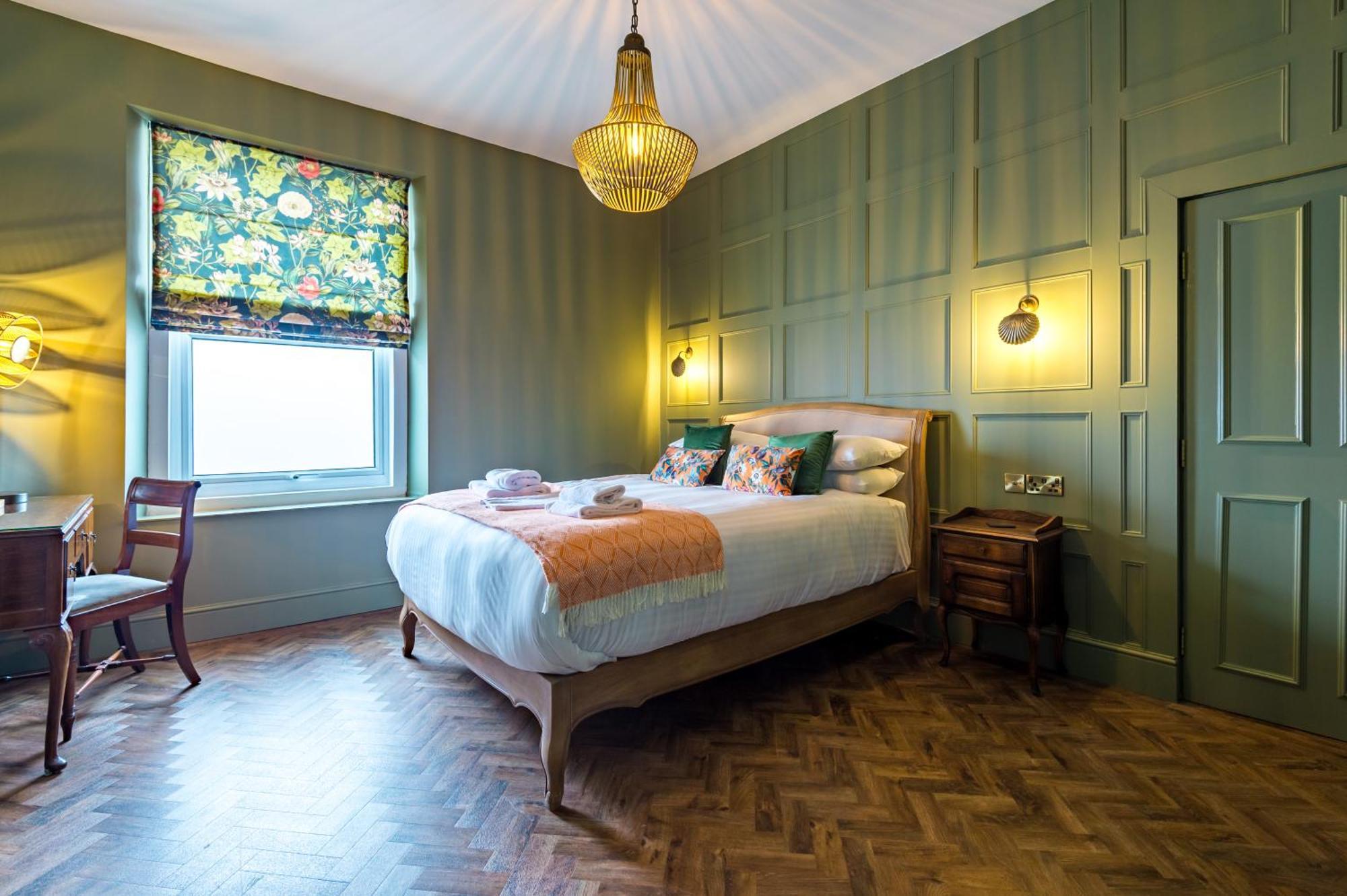 Russell Court By Orenda-Luxe Llandudno Bagian luar foto